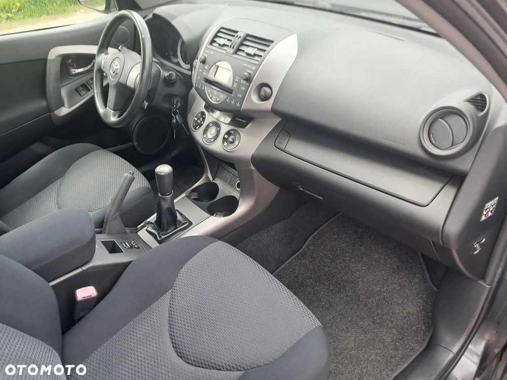 Toyota RAV4 2.0 4x4 - 11