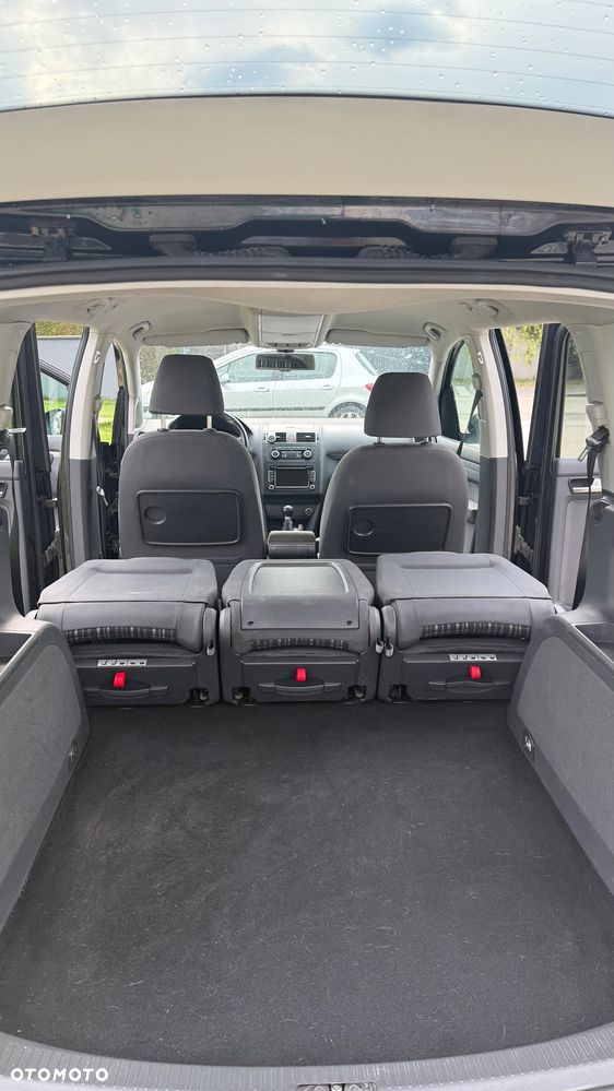Volkswagen Touran 2.0 TDI DPF Cross - 13