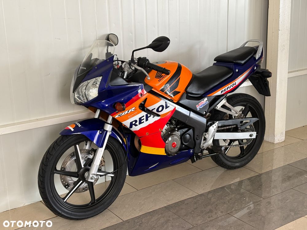 Honda CBR - 1