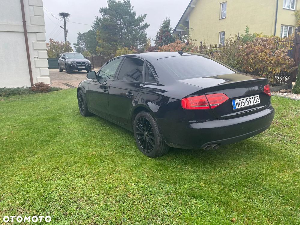 Audi A4 Limousine - 5