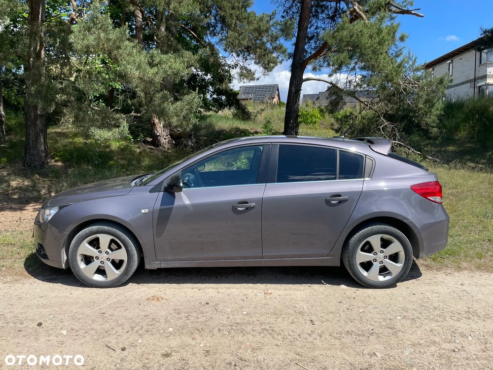 Chevrolet Cruze - 4