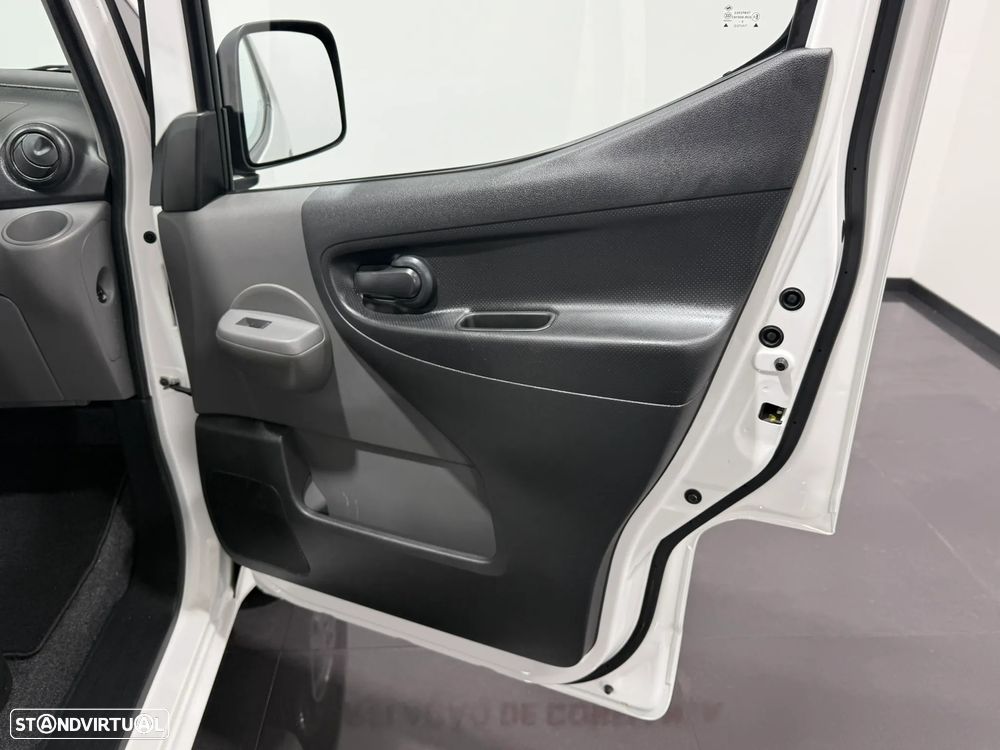 Nissan E-NV200 40 KWH - IVA DEDUTIVEL - 69327 KM - NACIONAL - 40
