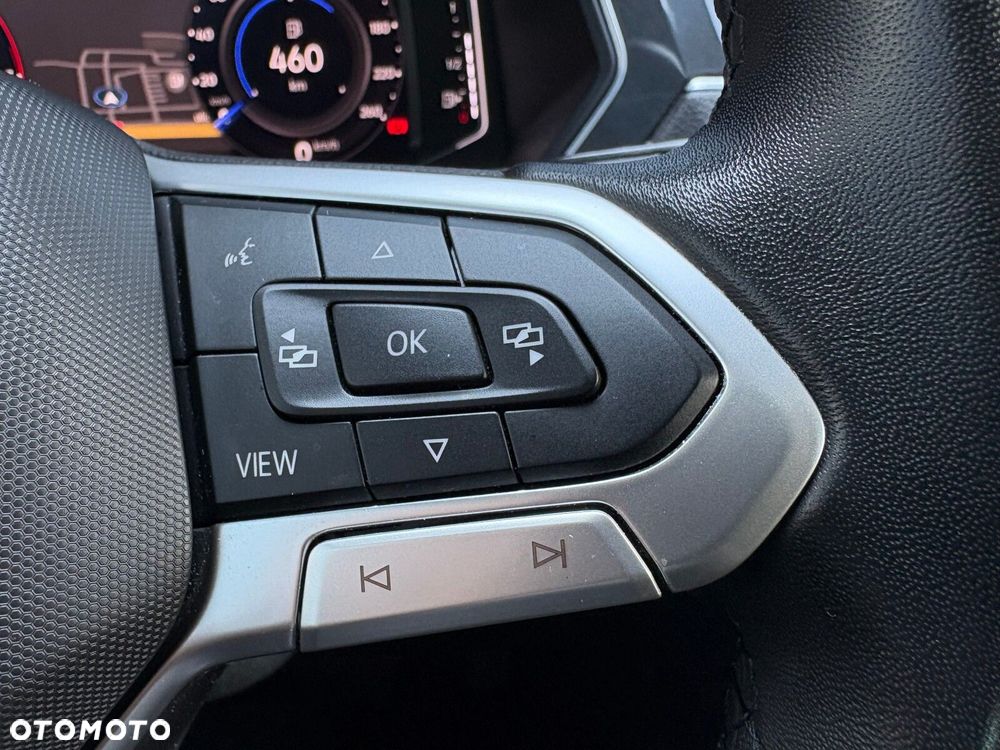 Volkswagen Tiguan - 24