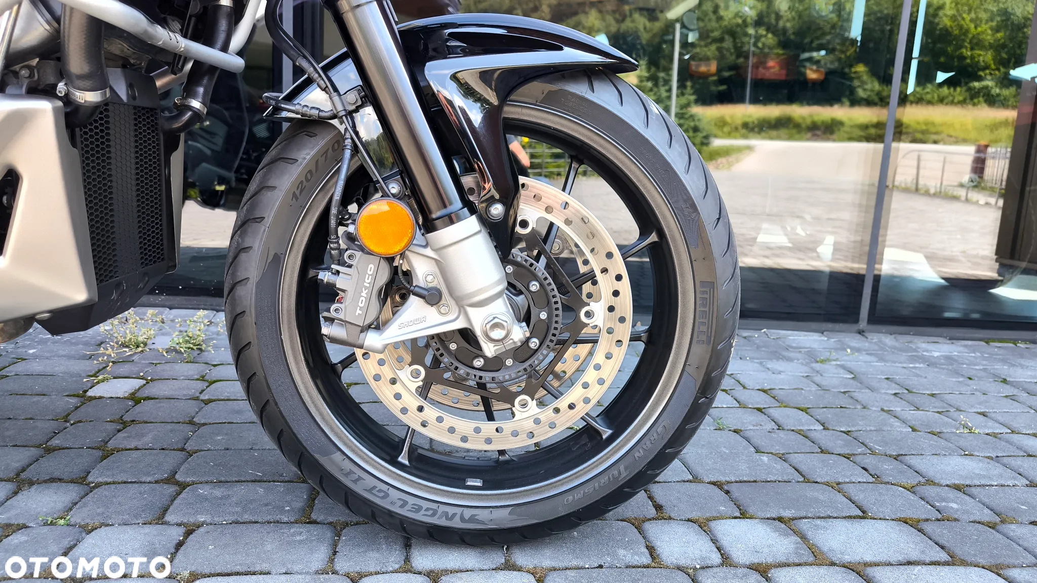 Honda VFR - 23