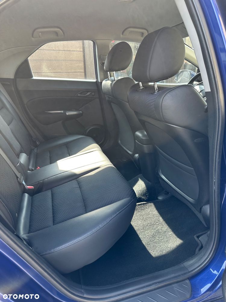 Honda Civic 1.4 i-VTEC - 11