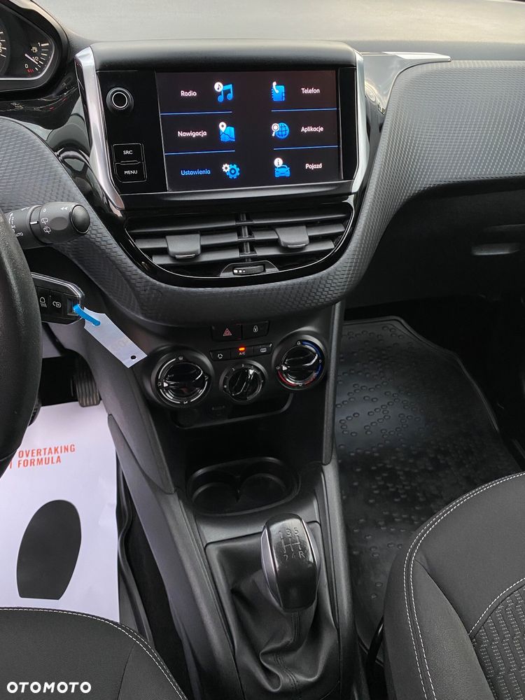 Peugeot 208 - 7