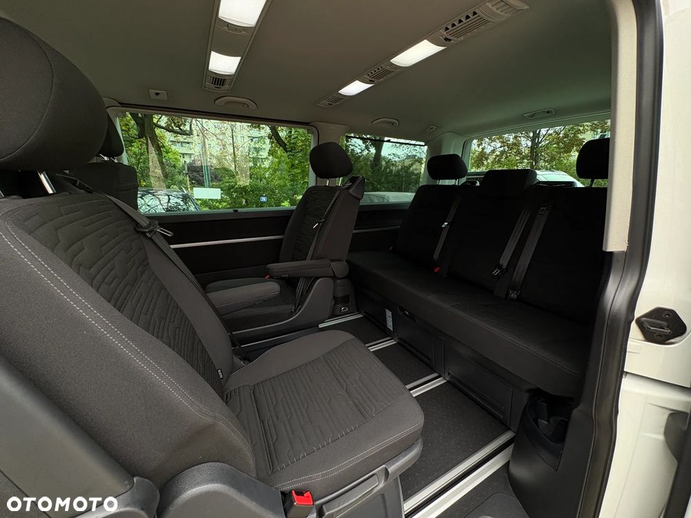 Volkswagen Multivan - 14