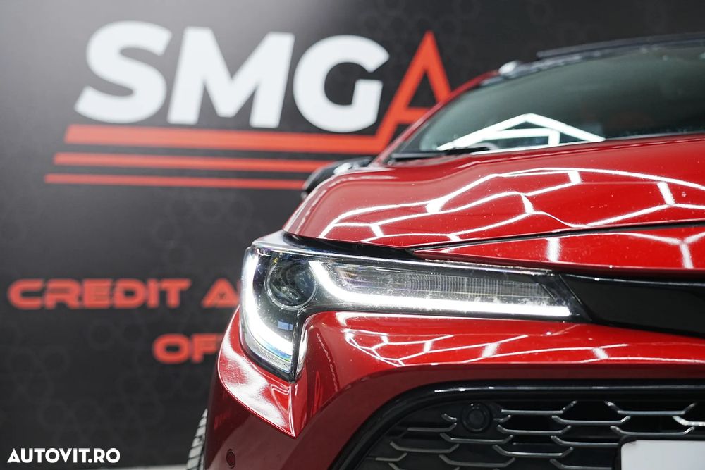 Toyota Corolla 2.0 HSD Exclusive Plus GR Sport Bi-Tone - 25