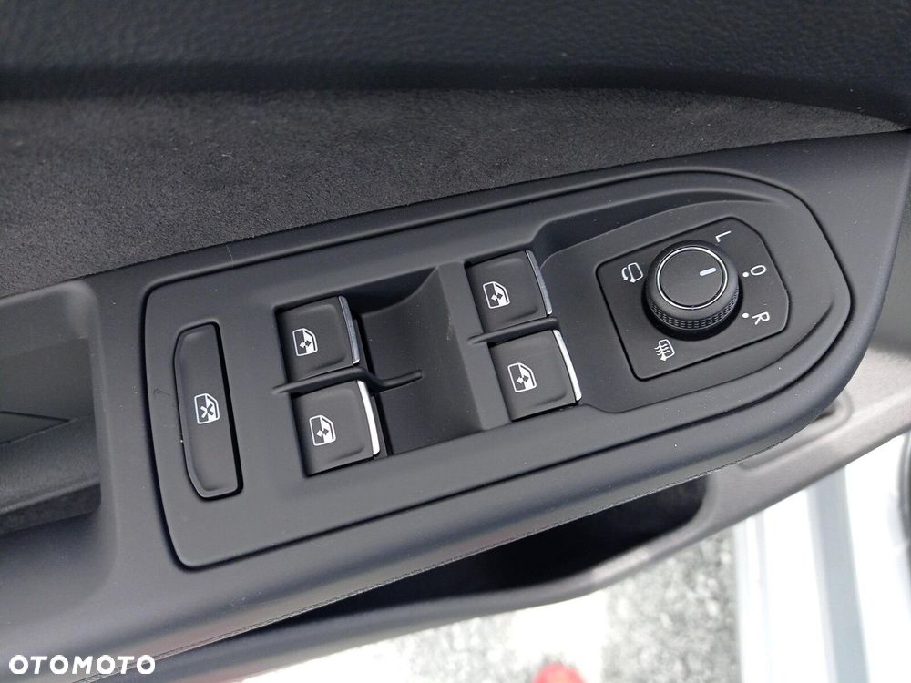 Volkswagen Golf - 21