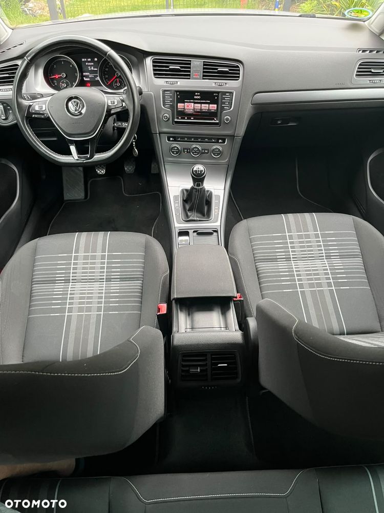 Volkswagen Golf 1.6 TDI BlueMotion Technology Lounge - 15