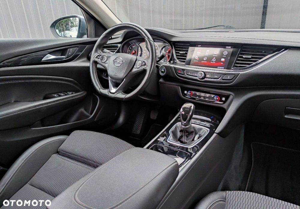 Opel Insignia - 31
