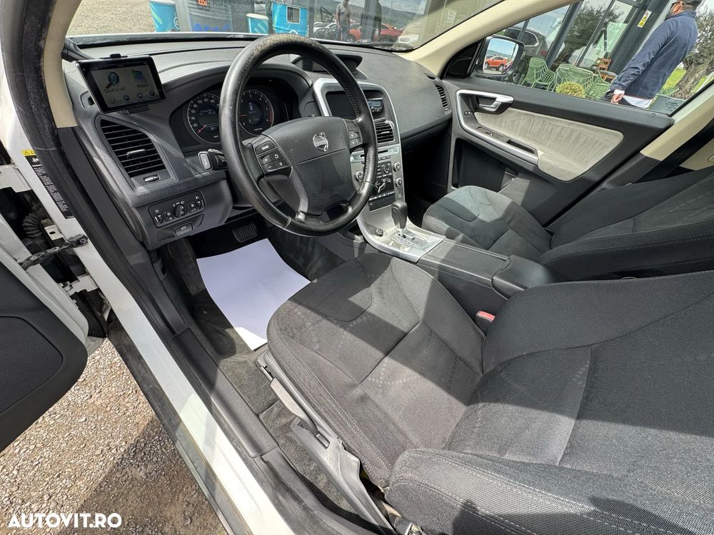 Volvo XC 60 2.4D AWD Aut. - 13