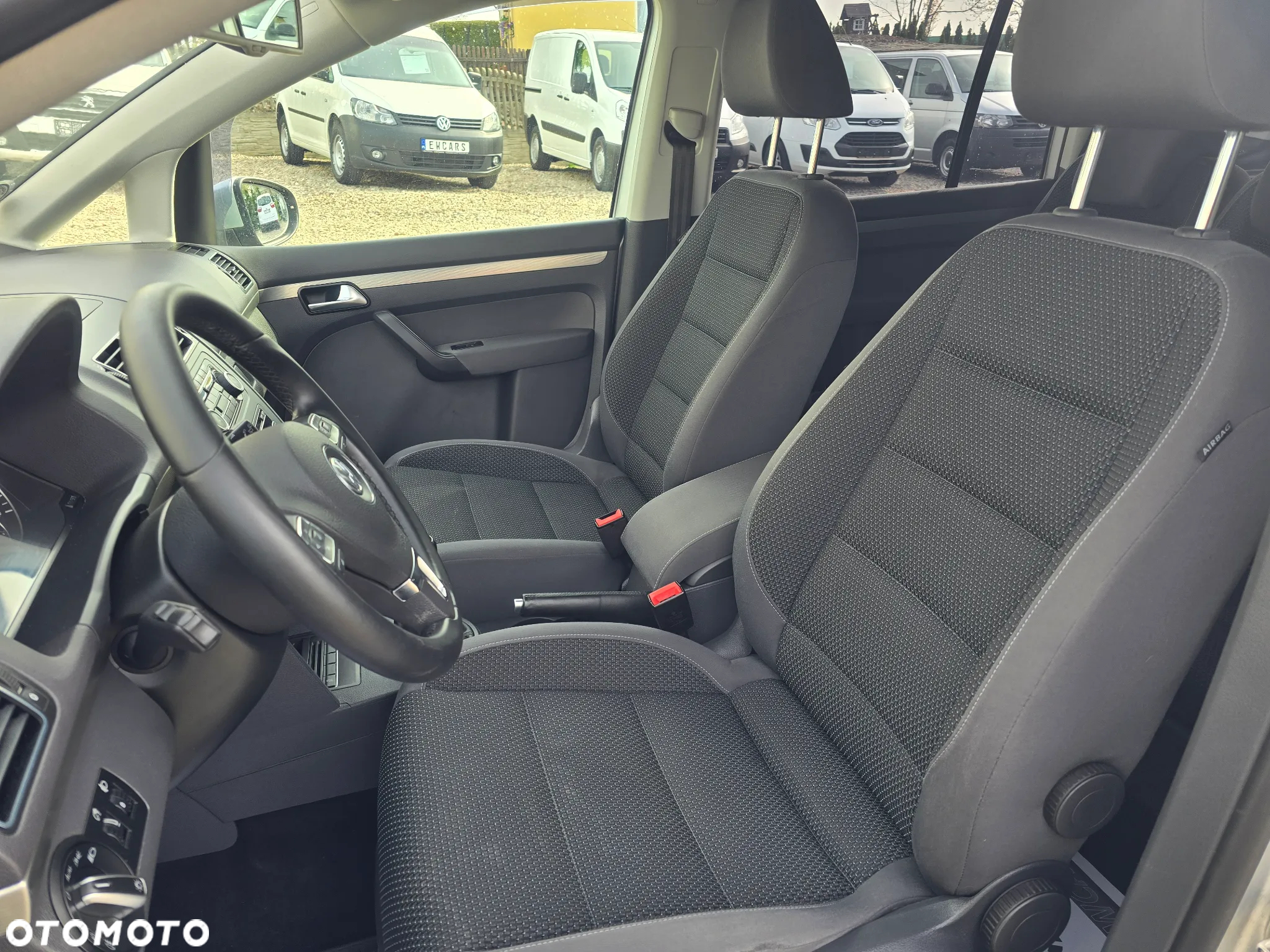Volkswagen Touran 2.0 TDI Trendline - 16