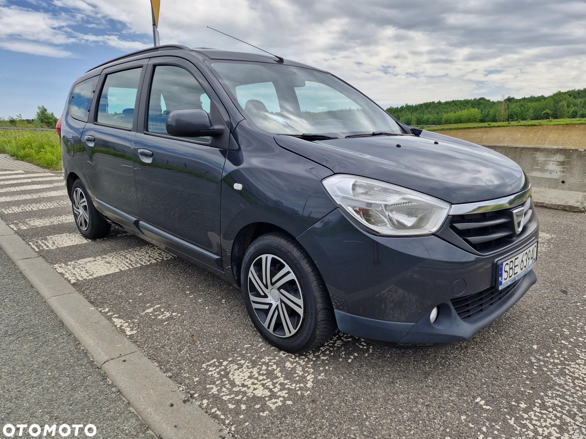 Dacia Lodgy 1.6 SCe Ambiance S&S - 2