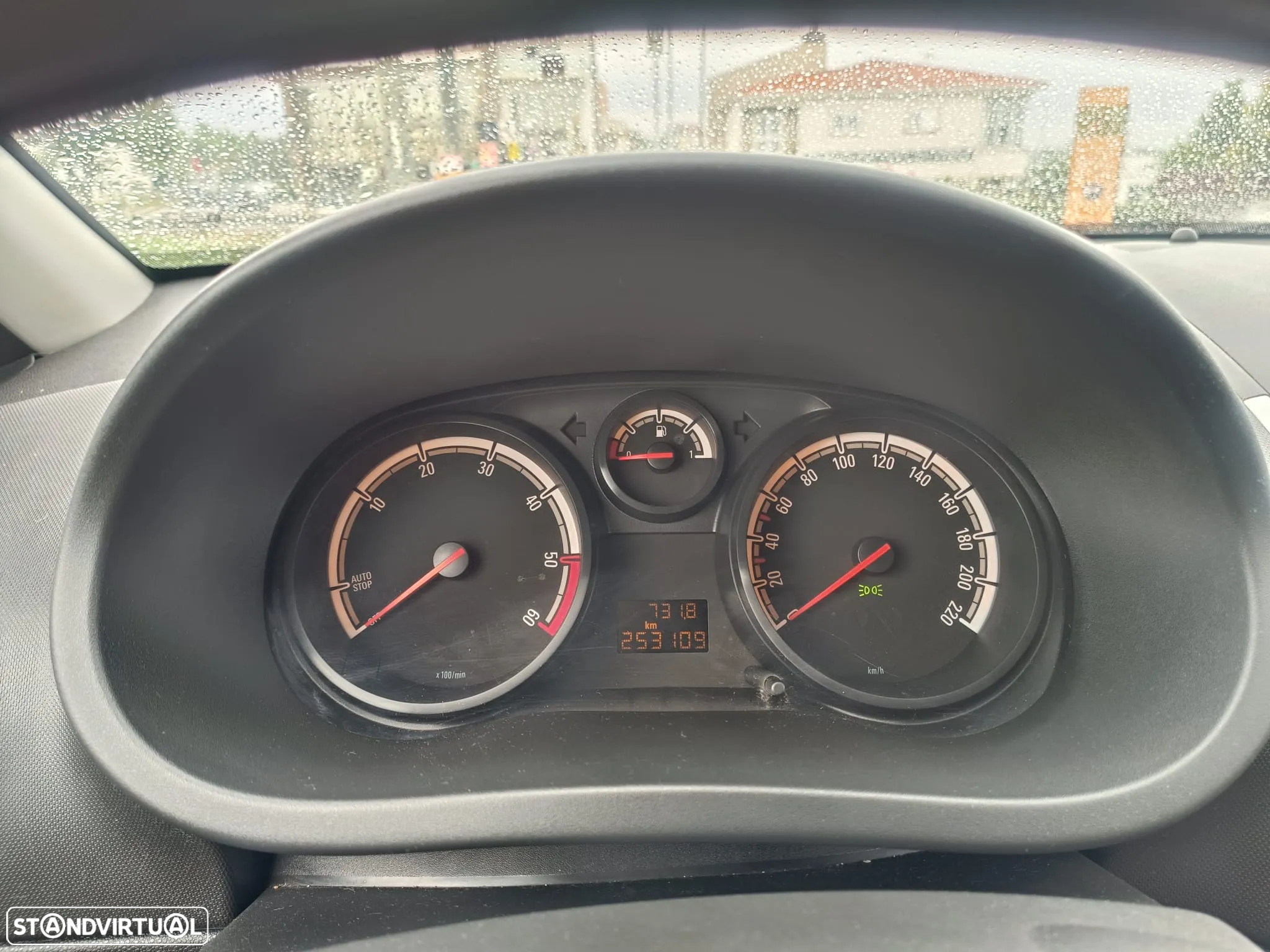 Opel Corsa 1.3 CDTi Enjoy EcoFLEX - 5
