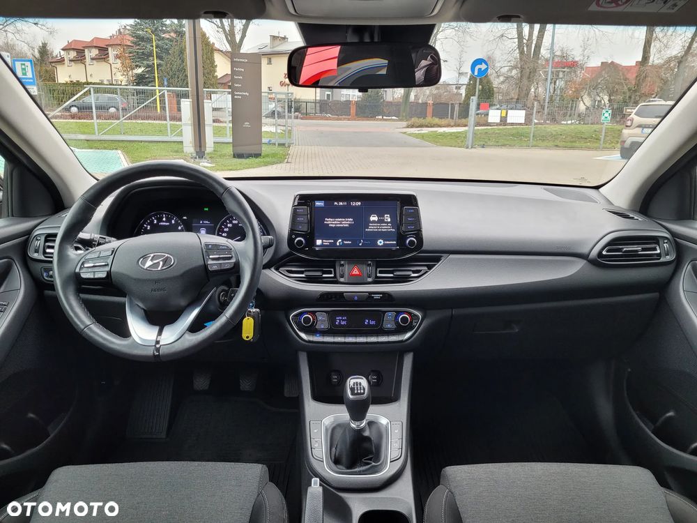 Hyundai i30 1.5 DPI Smart - 10