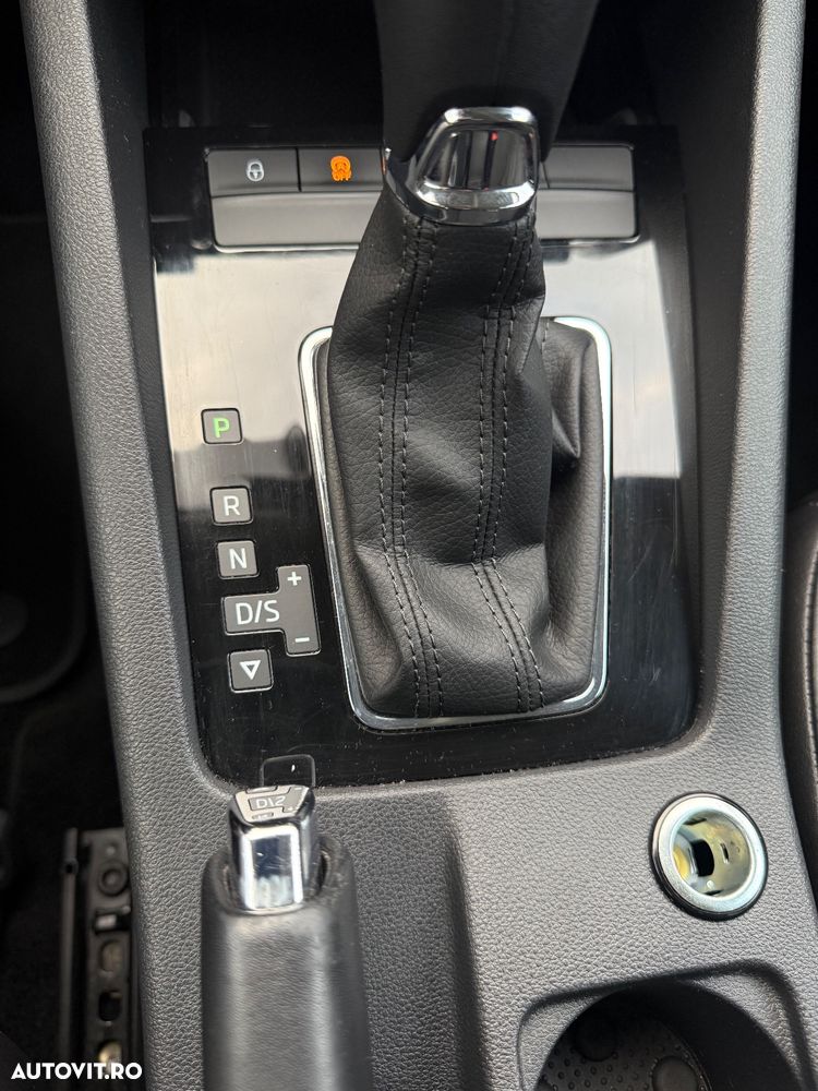 Skoda Octavia 2.0 TDI DSG Ambition - 30