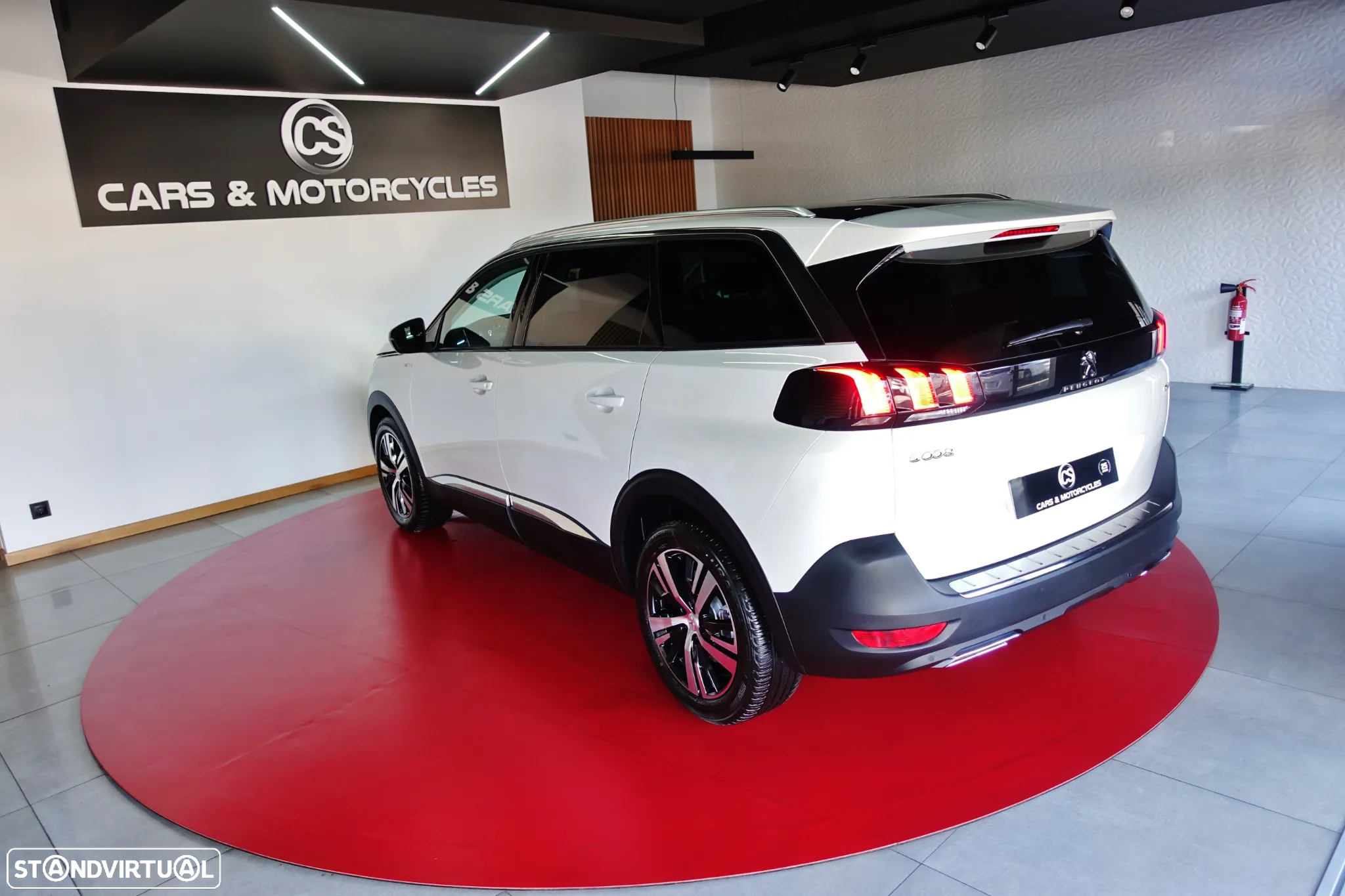 Peugeot 5008 1.6 BlueHDi GT Line EAT6 - 28