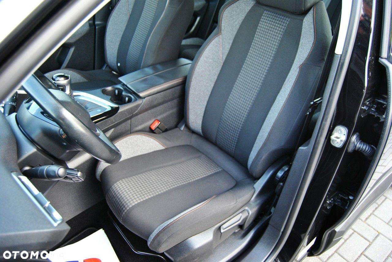 Peugeot 3008 - 13