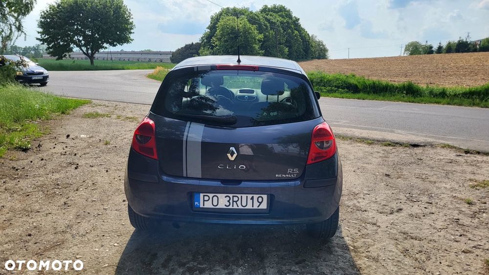 Renault Clio - 8