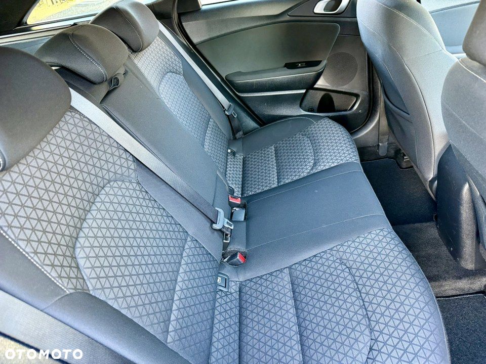 Kia Ceed 1.4 T-GDI OPF Platinum Edition - 34