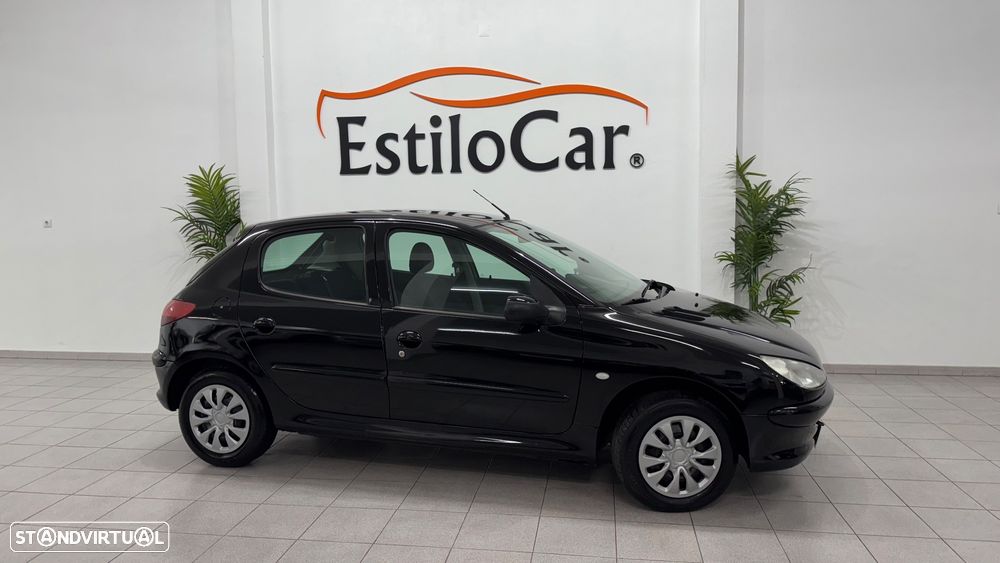 Peugeot 206 1.1 XR - 3