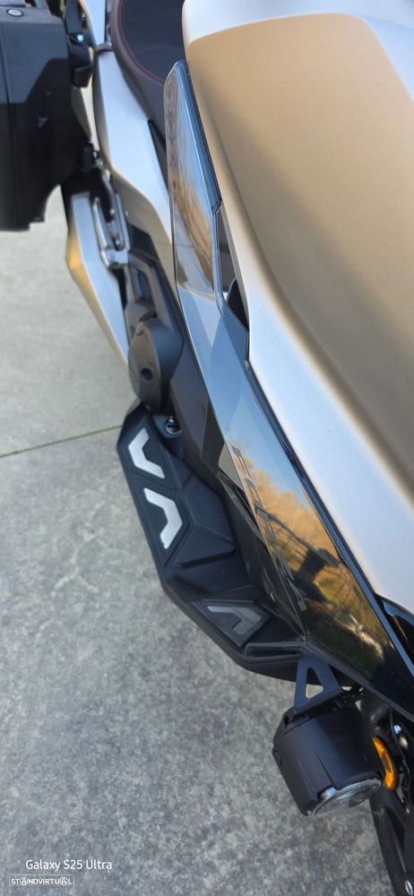 Honda Forza 750 - 11