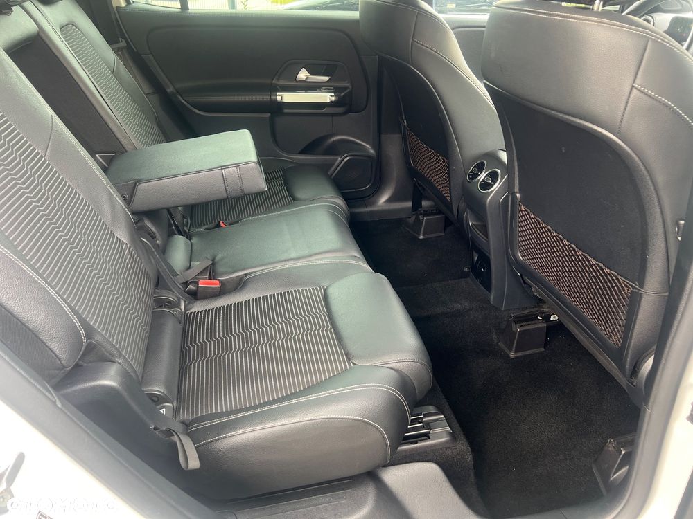 Mercedes-Benz GLB 200 d 8G-DCT Progressive - 12