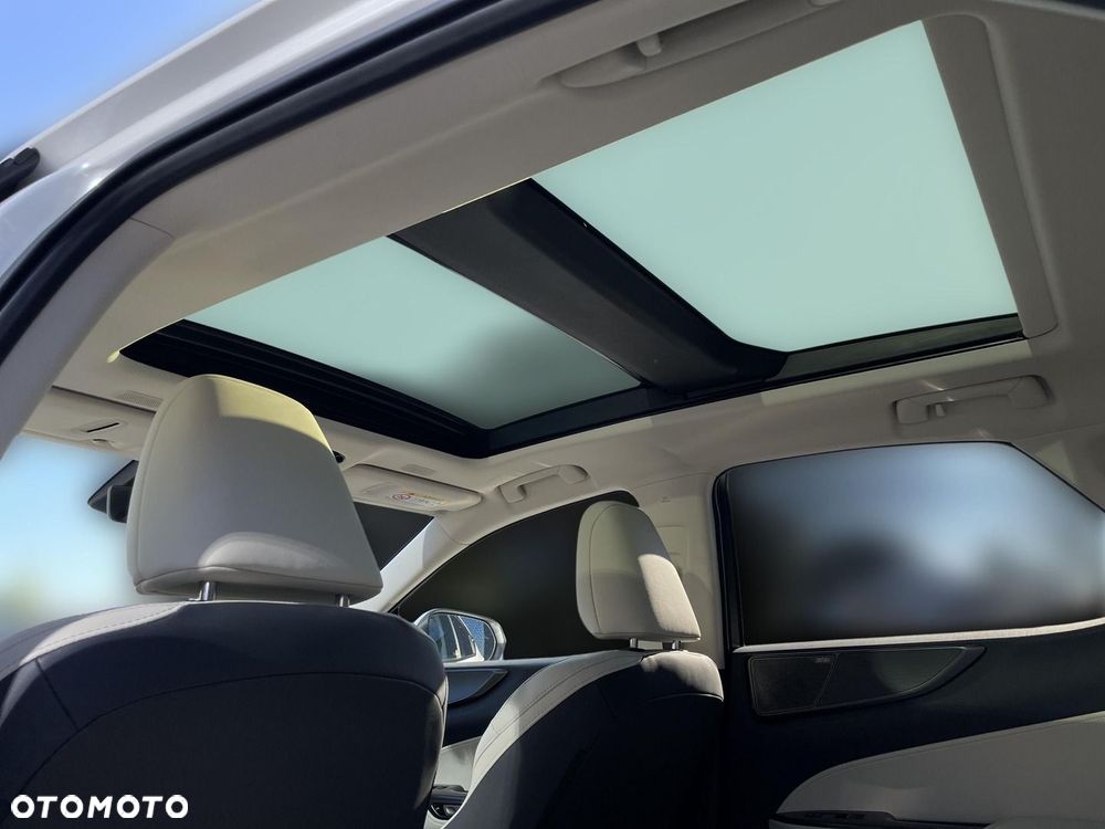 Lexus NX 350h Omotenashi AWD - 24