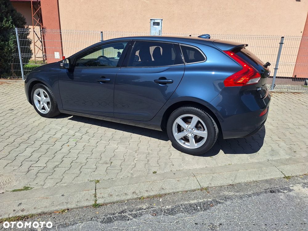 Volvo V40 D2 Kinetic - 14