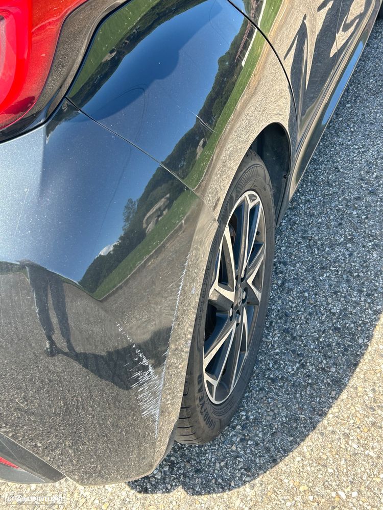 Toyota Yaris 1.5 HDF Exclusive - 4