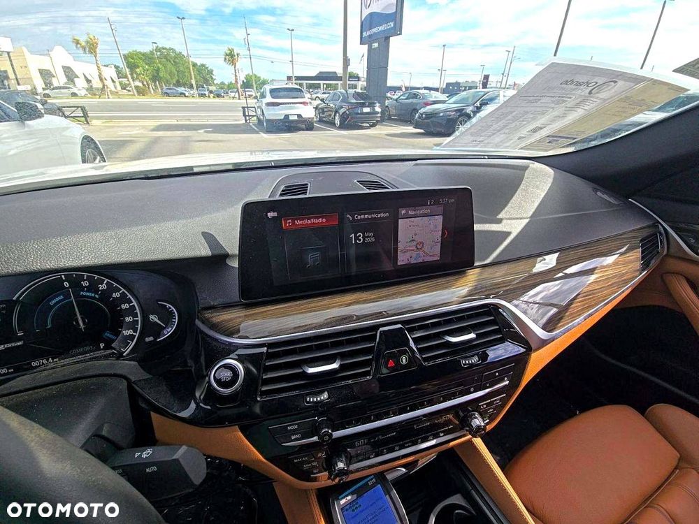 BMW Seria 5 530e iPerformance - 10