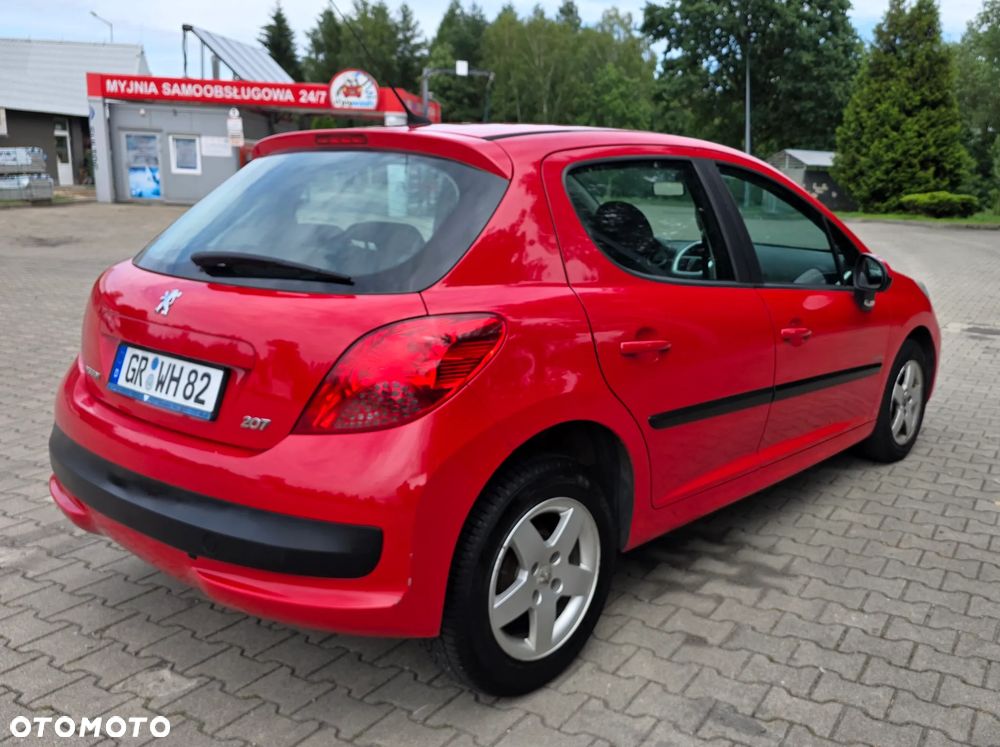 Peugeot 207 - 6