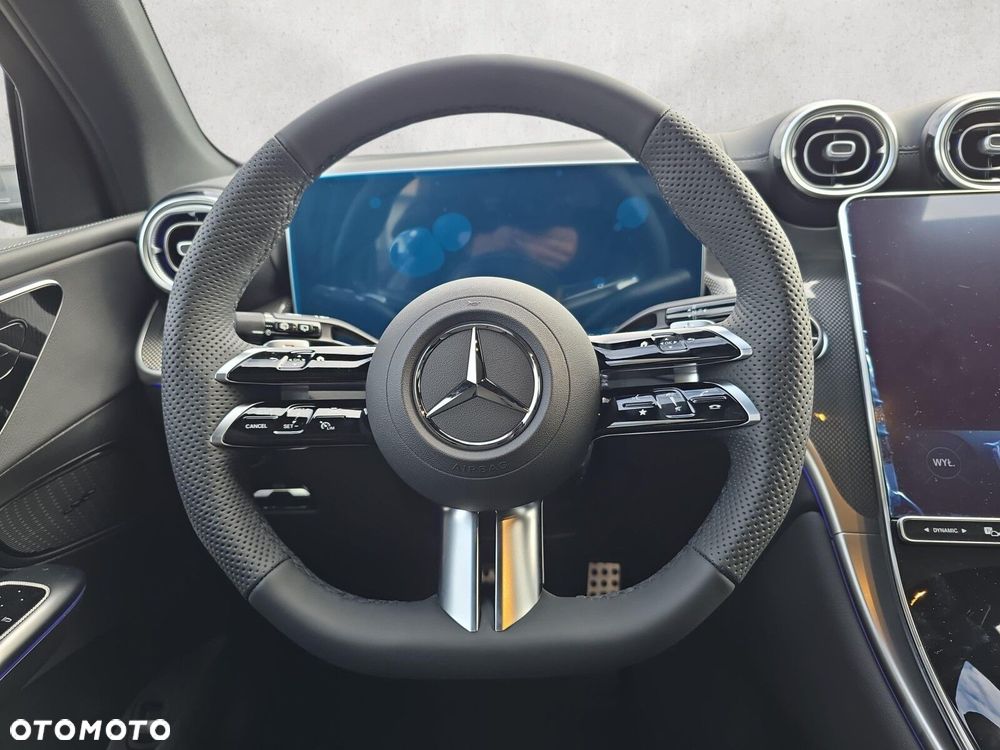 Mercedes-Benz GLC - 15