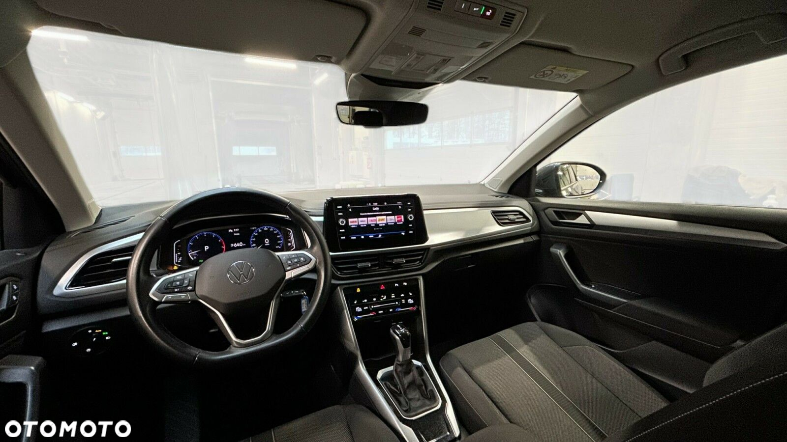 Volkswagen T-Roc 1.5 TSI Life DSG - 25