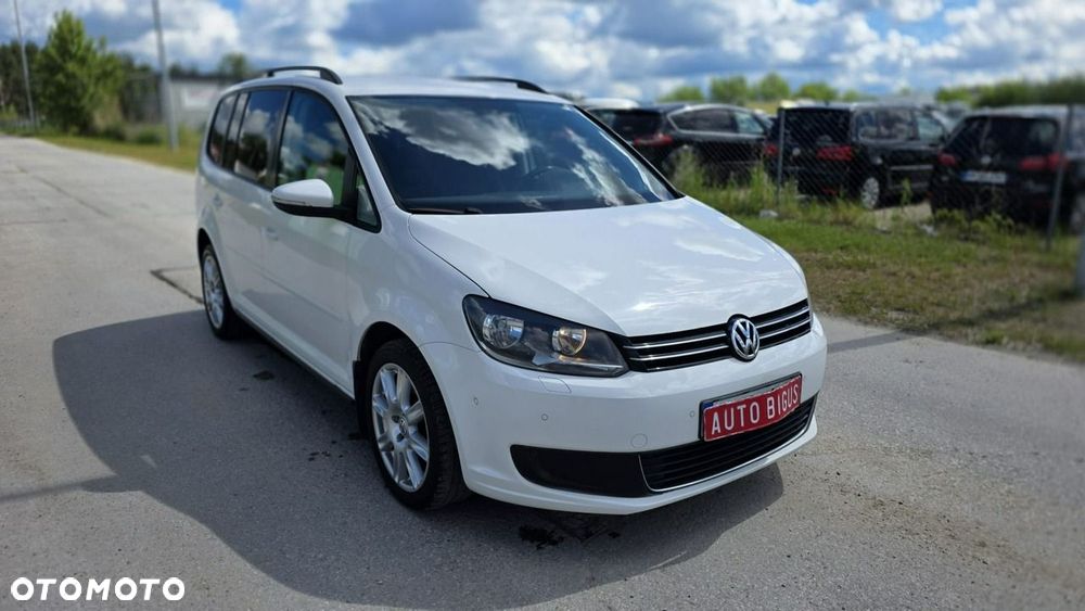 Volkswagen Touran - 4