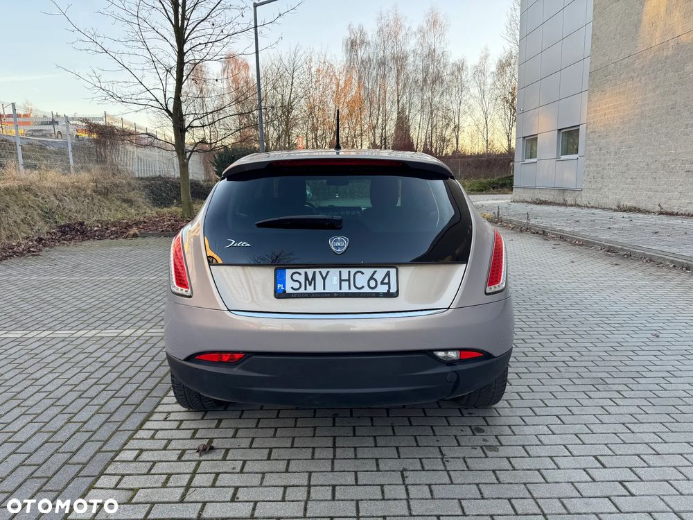 Lancia Delta 1.6 MultiJet 16v DFN6 Silver - 22