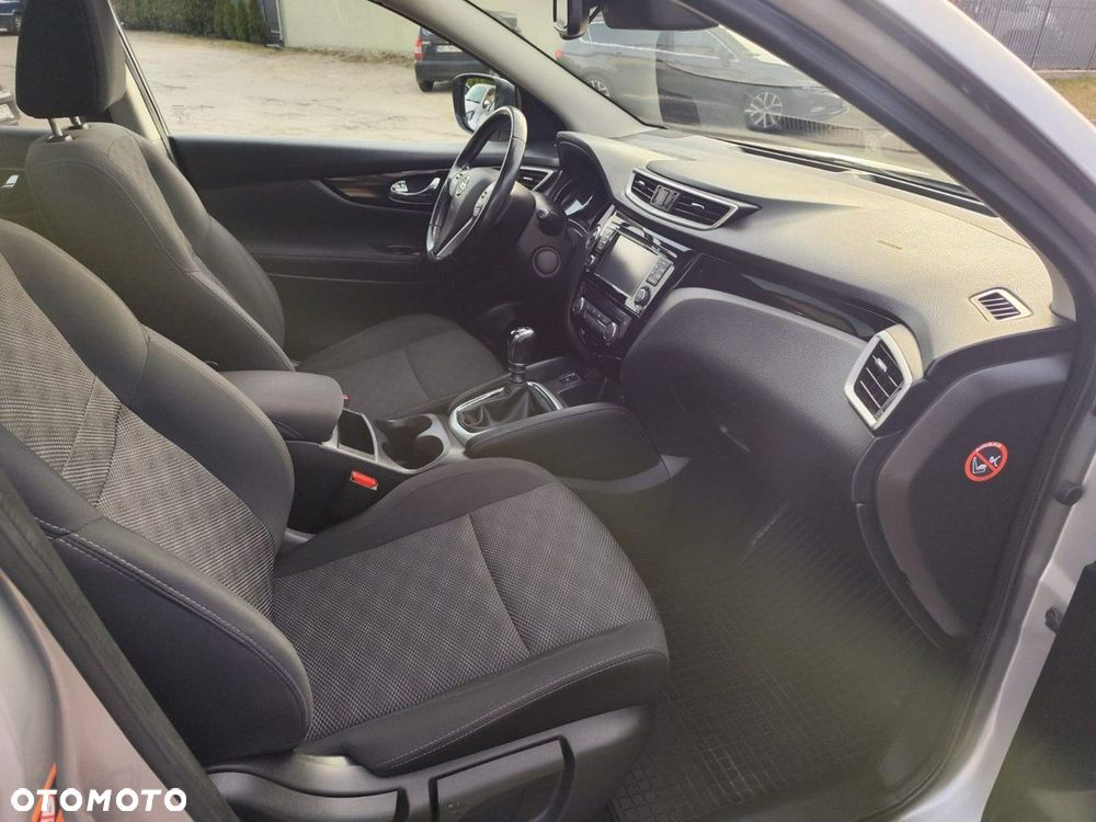 Nissan Qashqai 1.2 DIG-T N-Connecta EU6 - 15