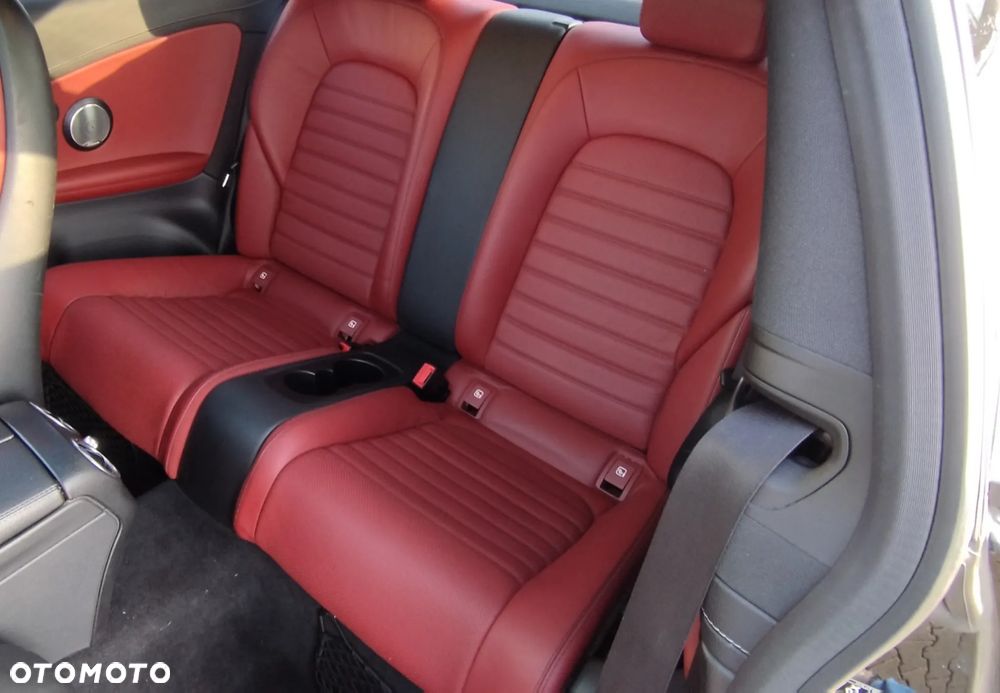 Mercedes-Benz Klasa C - 12