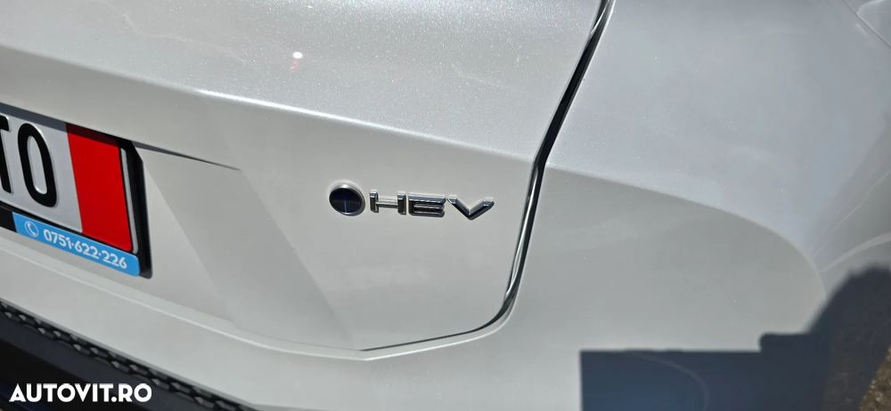 Toyota C-HR 1.8 Hybrid Team Deutschland - 33