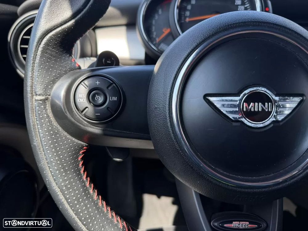 MINI Cabrio Cooper S Auto - 13