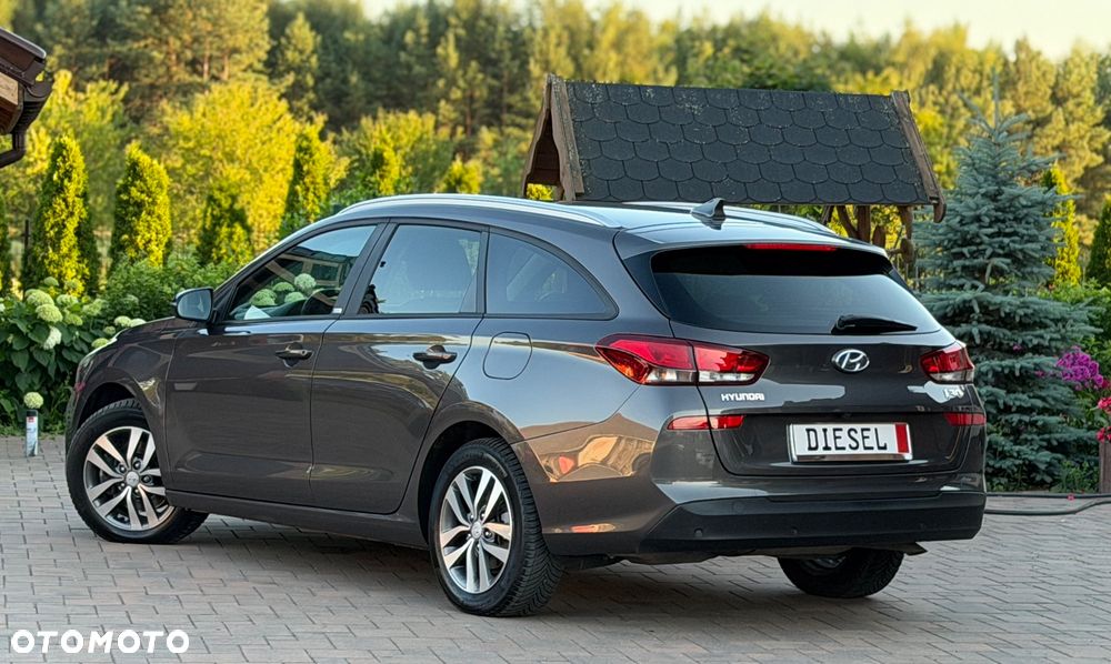 Hyundai i30 1.6 D Comfort - 18