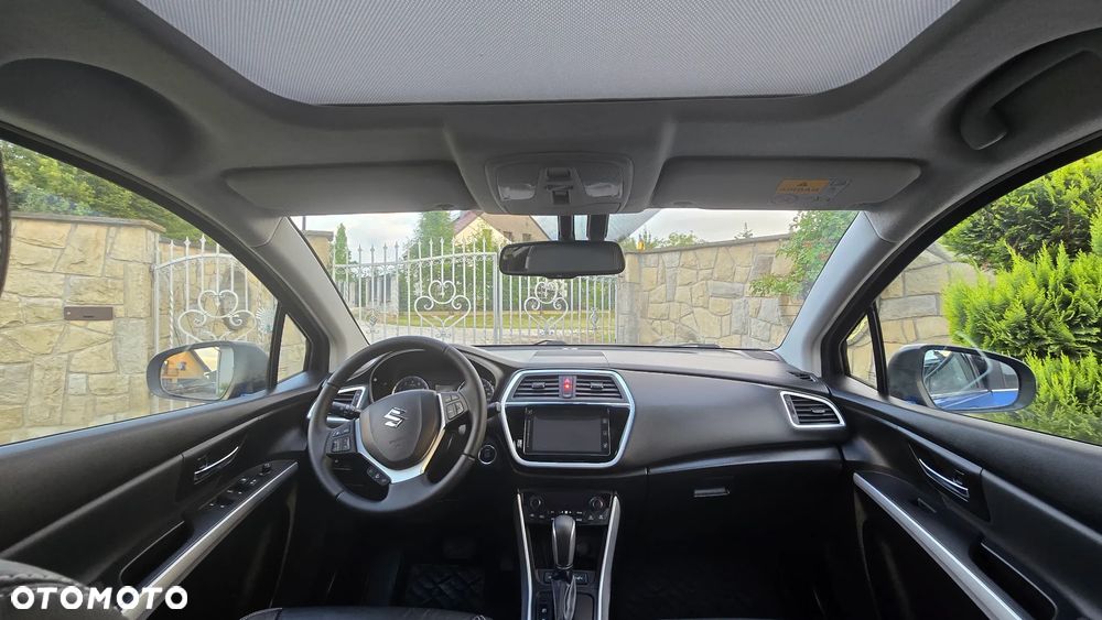 Suzuki S-Cross - 10