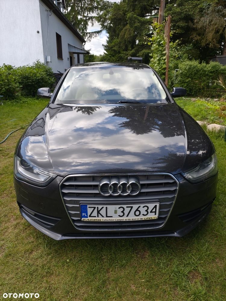 Audi A4 Limousine - 2