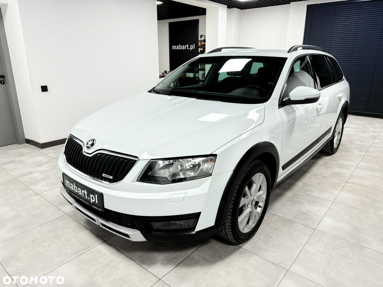 Skoda Octavia Combi 2.0 TDI 4x4 DSG Scout - 6