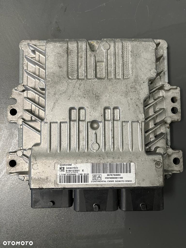 PEUGEOT CITROEN MODUŁ STEROWNIK KOMPUTER SILNIKA 9676760880 HW9666681180 SID807EVO S1180123001 E