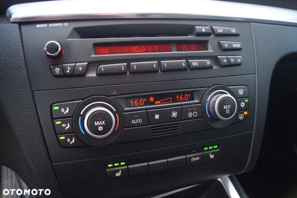 BMW Seria 1 - 30