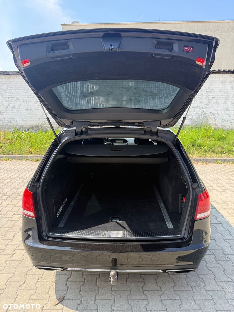 Mercedes-Benz Klasa E 250 CDI DPF BlueEFFICIENCY 7G-TRONIC Elegance - 12