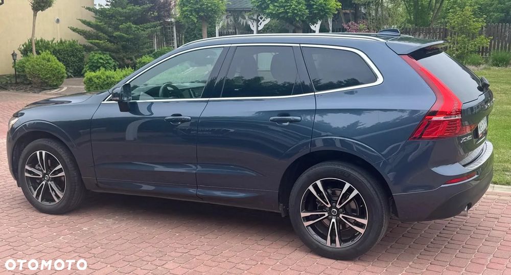 Volvo XC 60 T5 Momentum Pro - 8