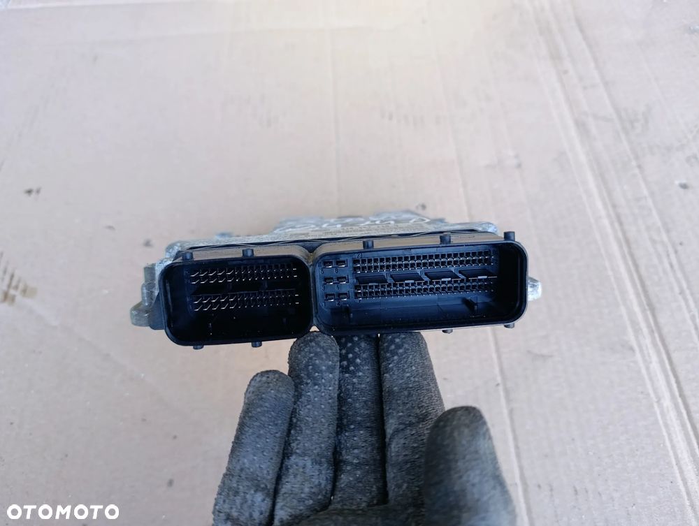 SKODA OCTAVIA II 2 1.8 TSI STEROWNIK KOMPUTER SILNIKA 3T0907115G - 3